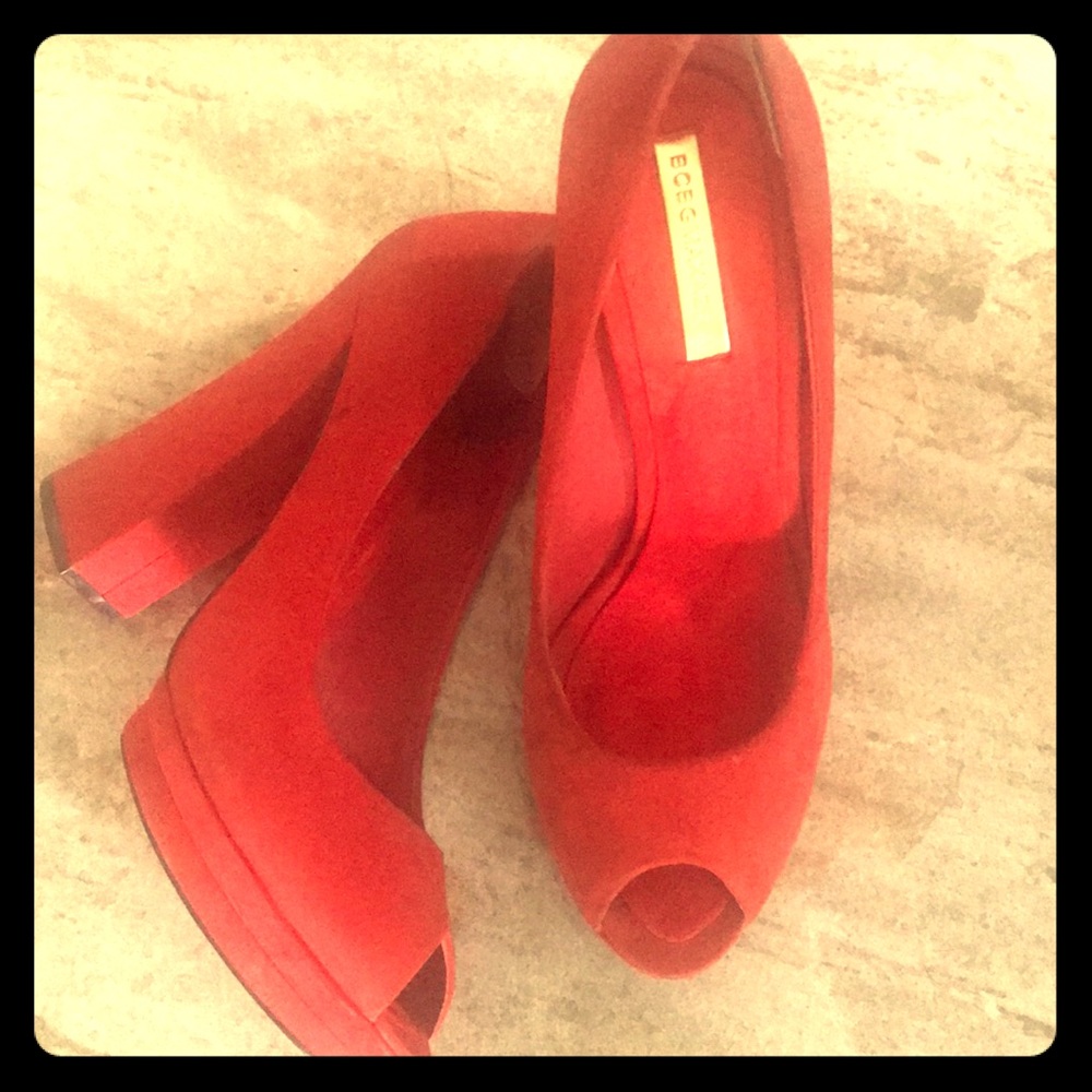 BCBG shoes